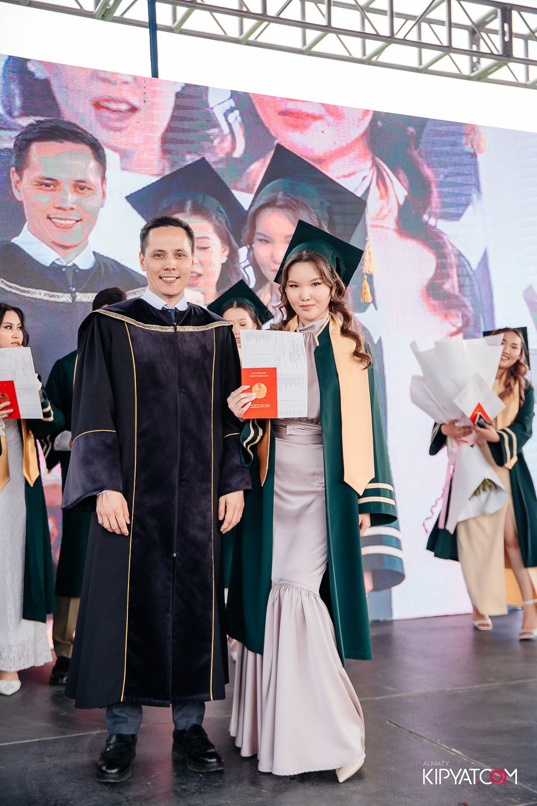 ВРУЧЕНИЕ ДИПЛОМОВ — НАРХОЗ КОЛЛЕДЖ. Part 3. КИПЯТКОМ АЛМАТЫ!