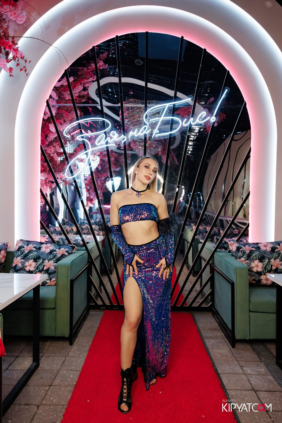 ЗАЯ, НА БИС. КИПЯТКОМ АЛМАТЫ!