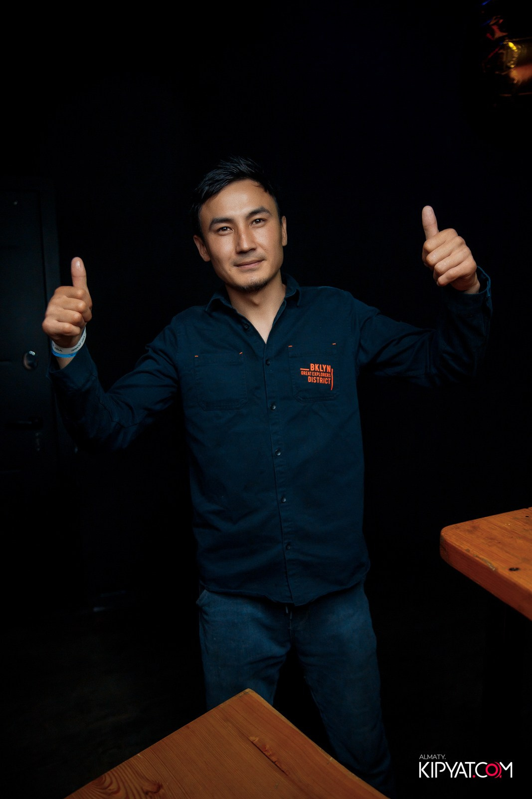 UYAT EMES BAR. КИПЯТКОМ АЛМАТЫ!