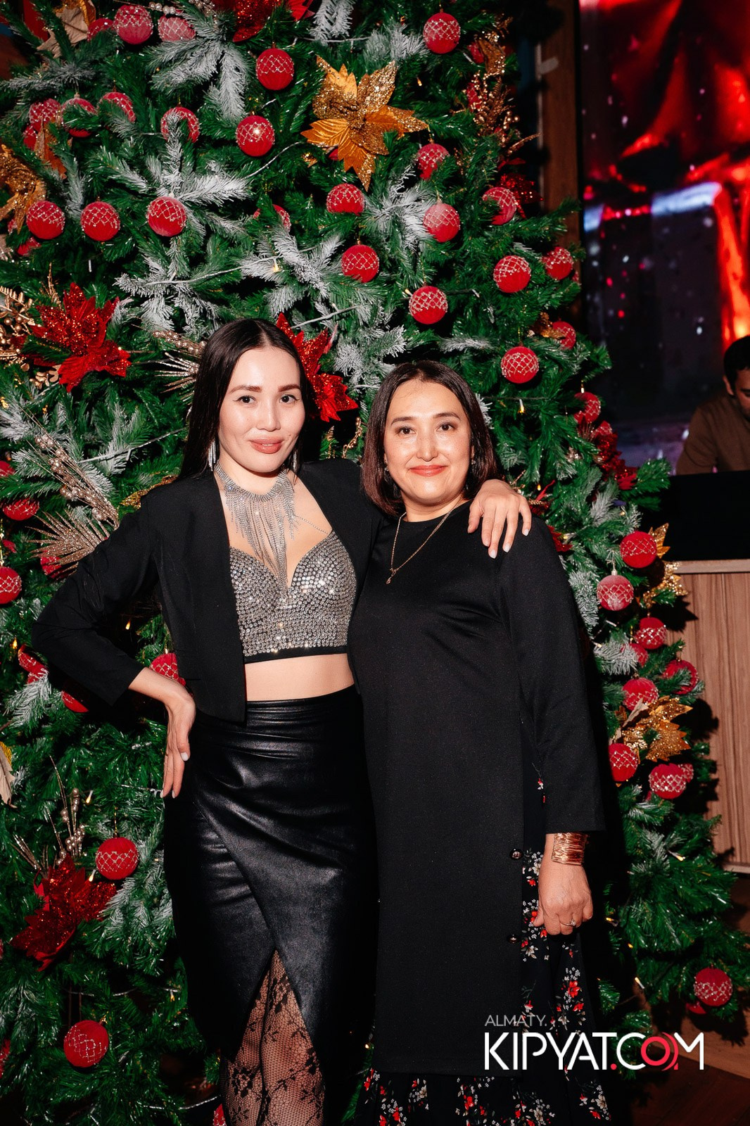 ГРУЗИНСКИЙ ДВОР НА КАБАНБАЙ БАТЫРА. КИПЯТКОМ АЛМАТЫ!