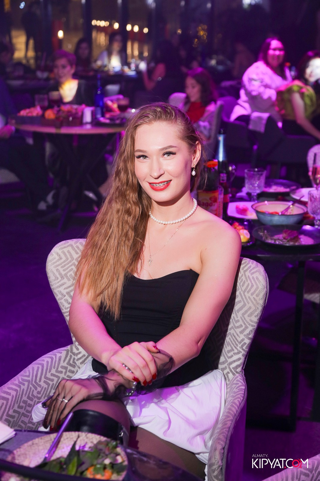 FRIENDS BAR & TERRACE. КИПЯТКОМ АЛМАТЫ! Фотосъемка мероприятий в Алматы