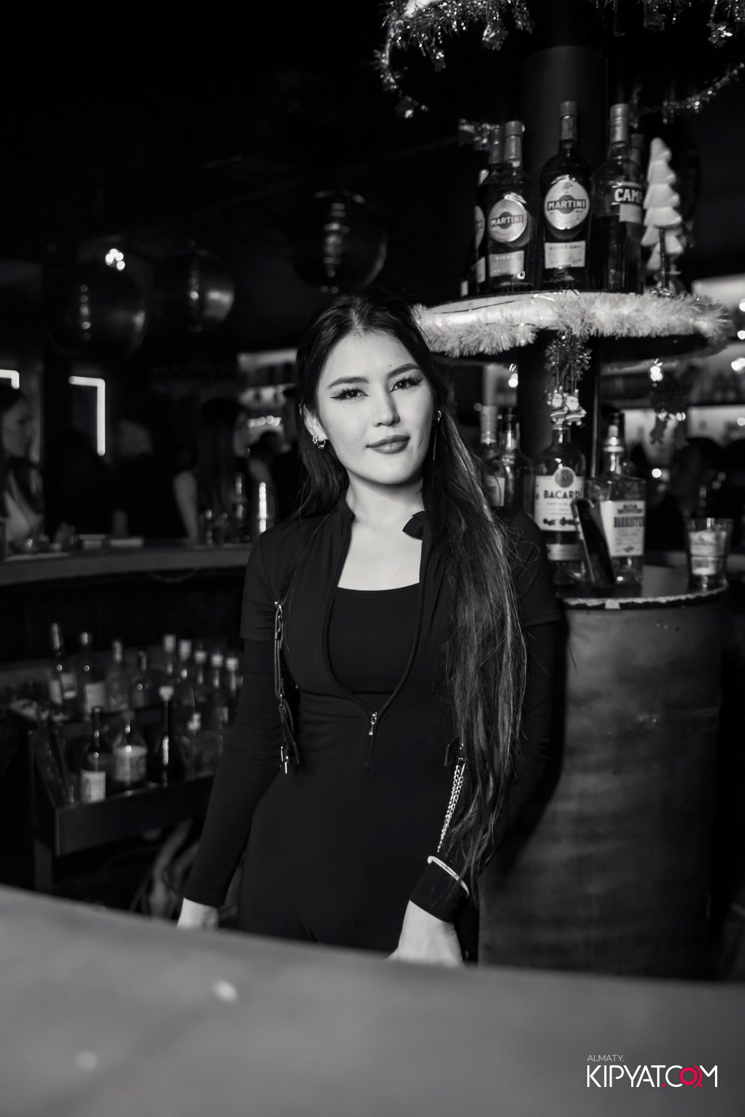 UYAT EMES BAR. КИПЯТКОМ АЛМАТЫ!