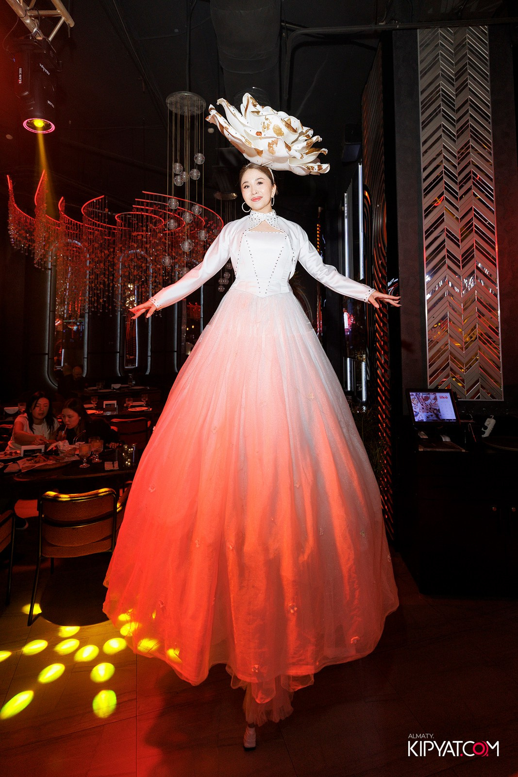 FRIENDS BAR & TERRACE. КИПЯТКОМ АЛМАТЫ! Фотосъемка мероприятий в Алматы