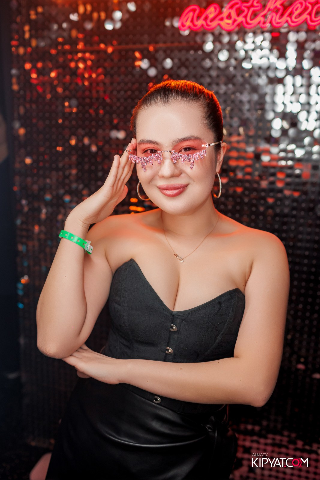 BEAUTY ЁЛКА SANTA BARBARA SPECIAL GUEST ГРУППА MILLENIUM 5 ТРИБЬЮТ ШОУ. КИПЯТКОМ АЛМАТЫ! Фотосъемка мероприятий в Алматы