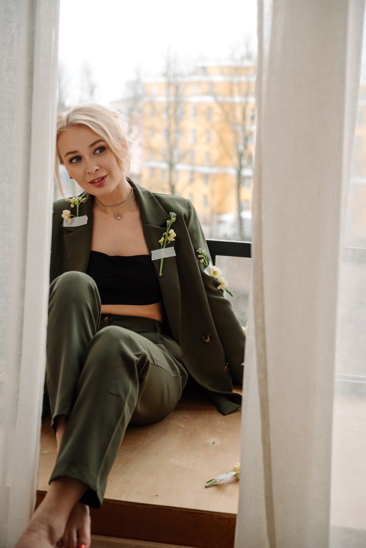 Индивидуальная. Деловой образ с цветами. Свадебный и сеейный фотограф в Санкт-Петербурге Елена Худякова