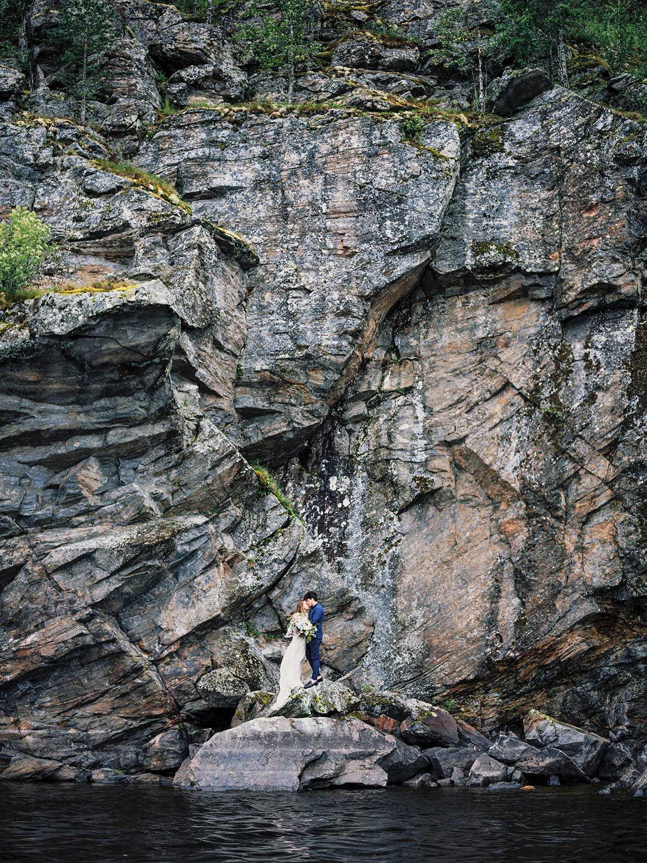 Wild clifs. Свадебный Fine Art фотограф в Санкт-Петербурге