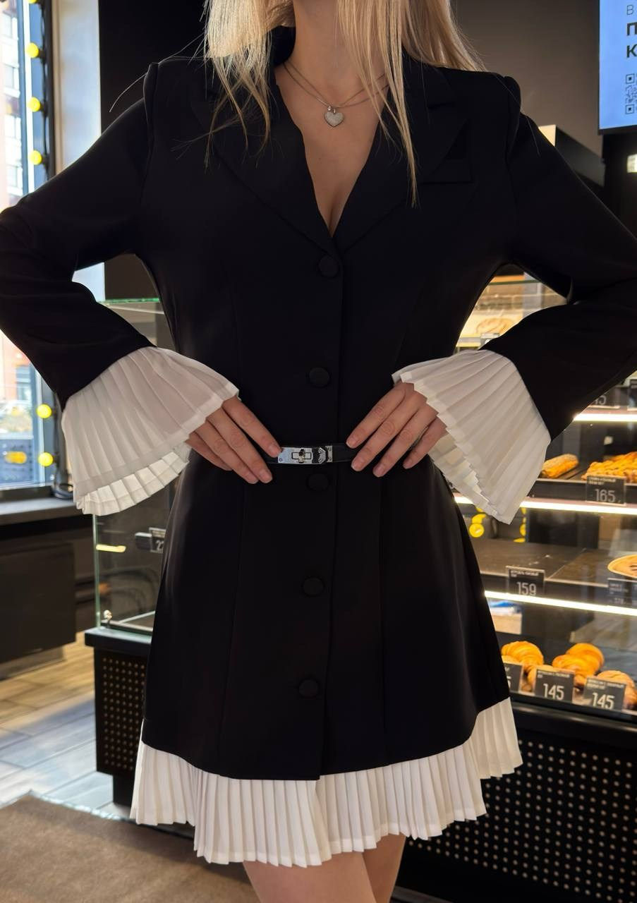 Виктория Н Размер ХS, Рост 165, Параметры 85/62/88. LUNAPRO Дом стильных, сборных и индивидуальных съемок для брендов