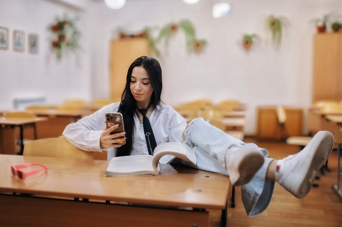 Снежа в школе. V I KA P H O T O