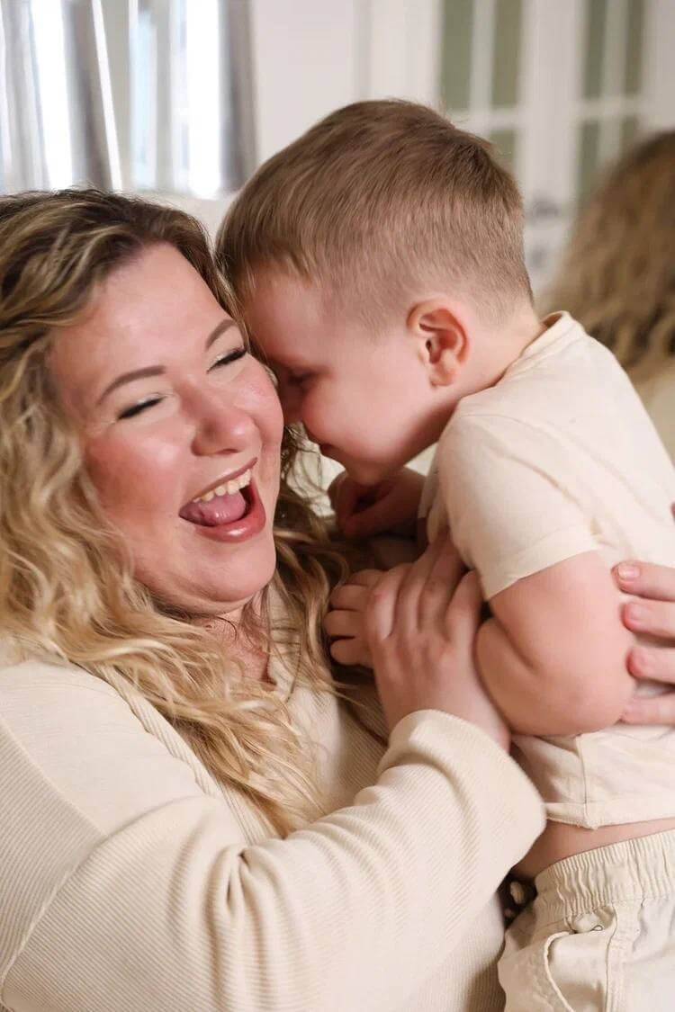 Фотосессия с детьми. Их не надо настраивать, они, в большинстве своём, всегда раскрепощены, естественны и открыты. 