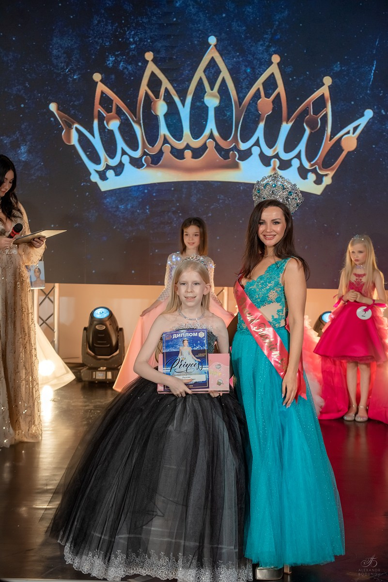 GrandFashionShow2024. Семейный и коммерческий фотограф в Сочи Александр Бодунов