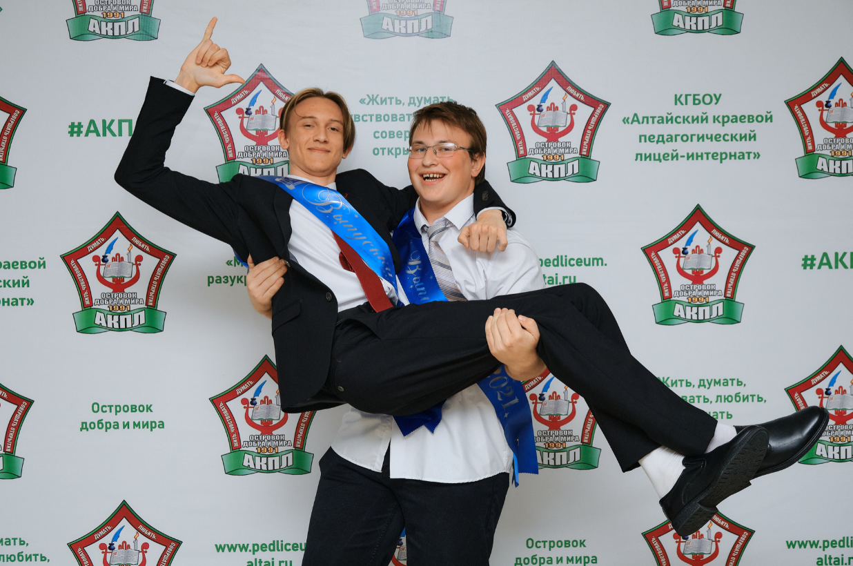 Школы. Профессиональный фотограф Барнаул Анастасия Фримал