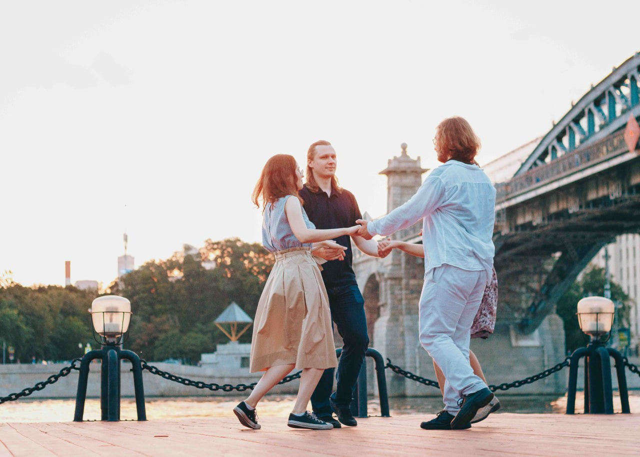 Набережная | Кат Ши. Фотограф Аннё| Москва