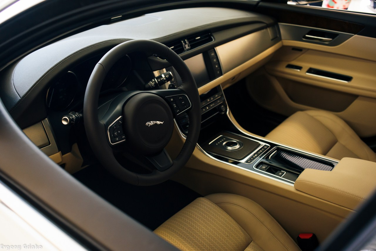 Jaguar & Land Rover. Главная