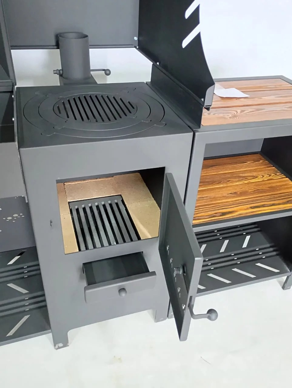 «Джета с вытяжным зонтом и функцией смокер. Купить / заказать мангал для дома в Краснодаре от производителя «Дарбин»