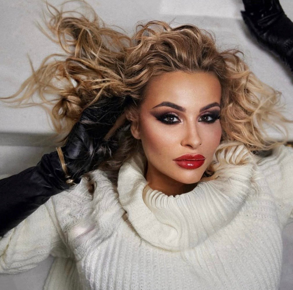 СЪЁМКА МЕДИЙНЫХ ЛИЧНОСТЕЙ. Профессиональный фотограф Оксана Букоткина