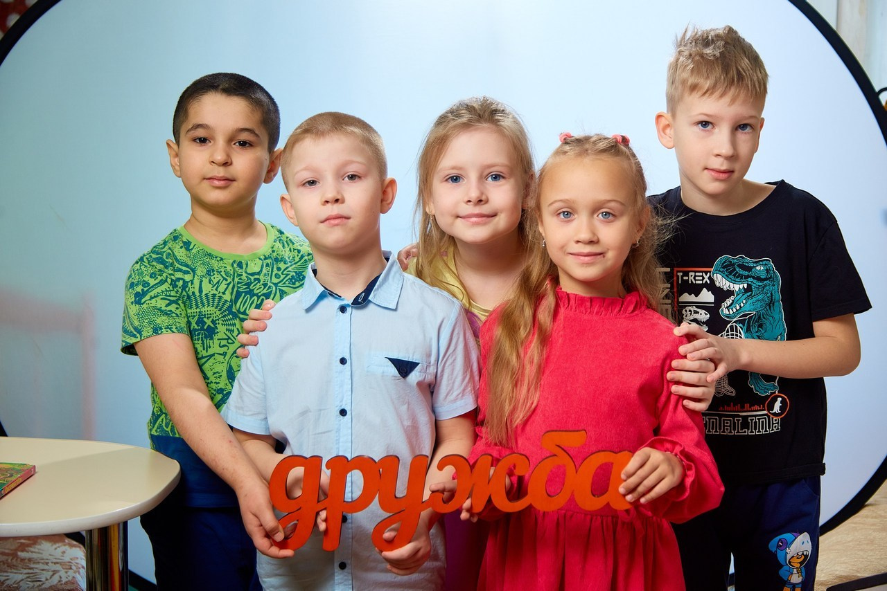 Отзывы о работе фотографа для школы и детского сада в Новосибирске. Выпускной альбом Новосибирск