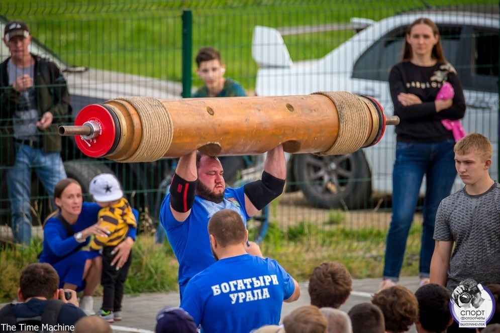 СПОРТ. Фотограф для маркетплейсов Михаил Бове