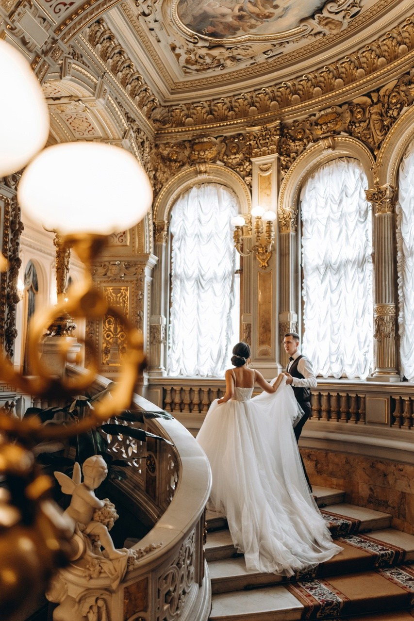 Свадебный образ. Профессиональный топ стилист по прическам и макияжу