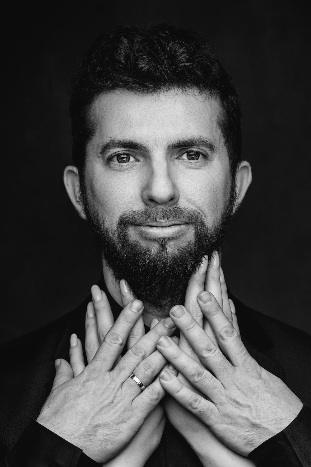 U-ray: Художественный чёрно-белый портрет. U-ray