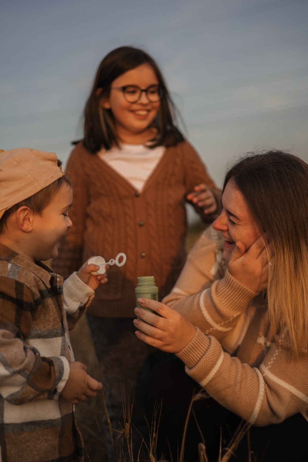 Семья в поле. Фотограф в Москве и Домодедово Ирина Коростелева