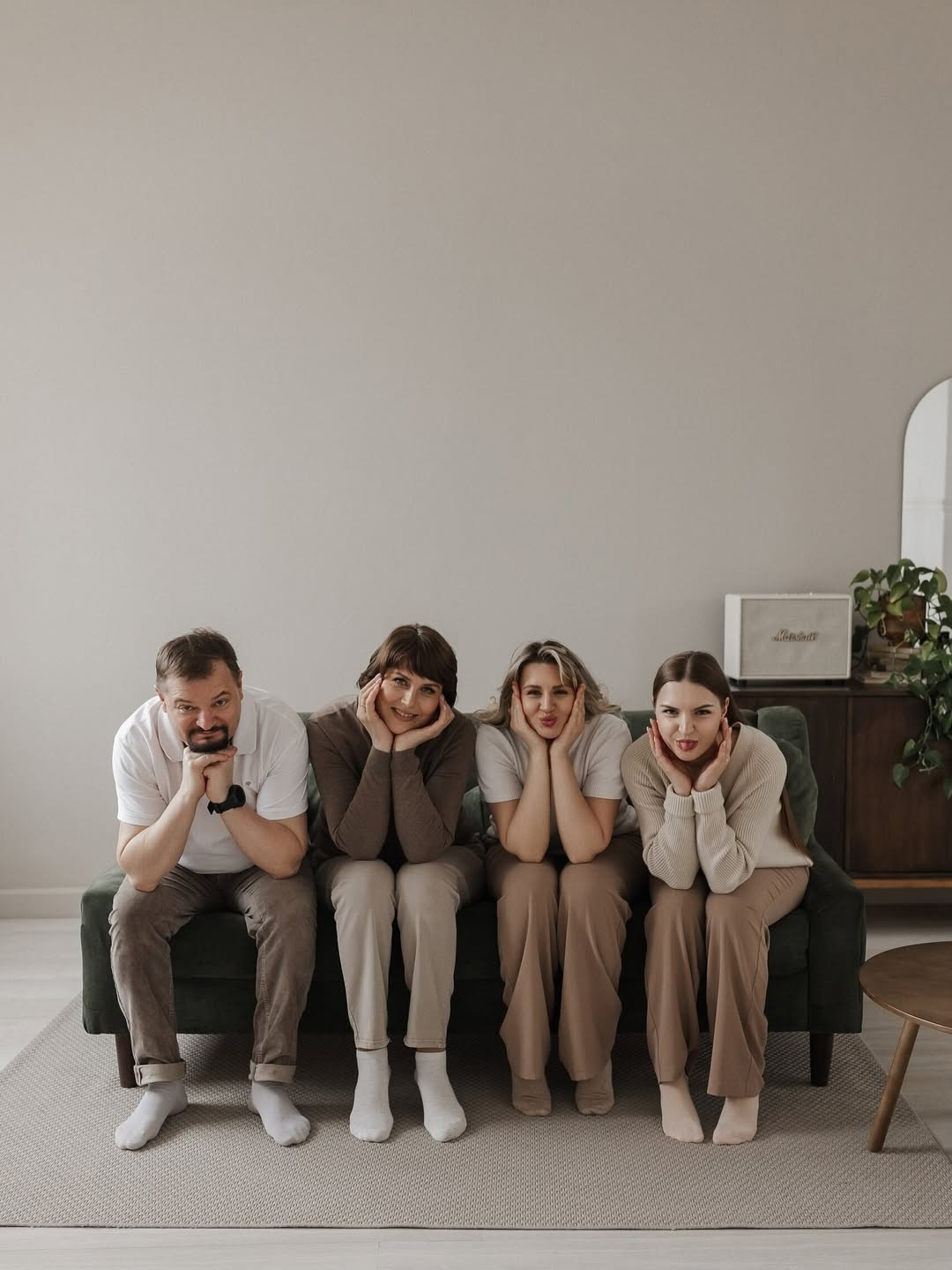 Андрей, Анна, Лера и Женя. Фотограф Катя Весна