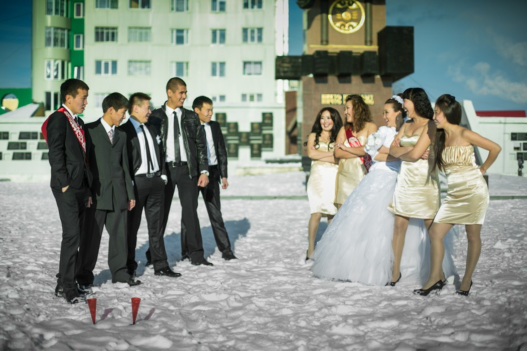 Зимнее свадебное фото. Фотограф Надежда Куин, Якутск