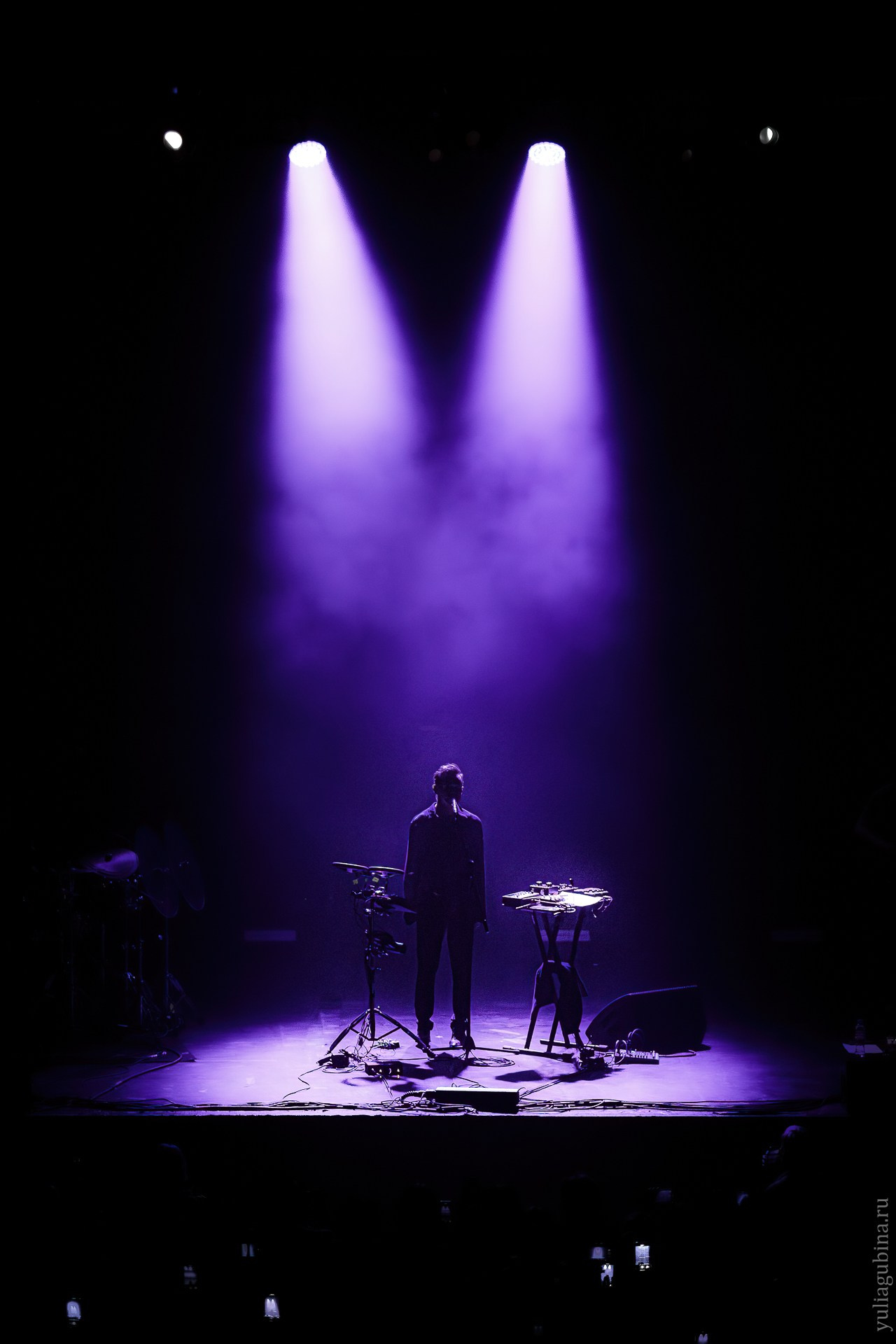 Дельфин, 07.03.2024, Atmosphere. Концерт в Москве. Фото.