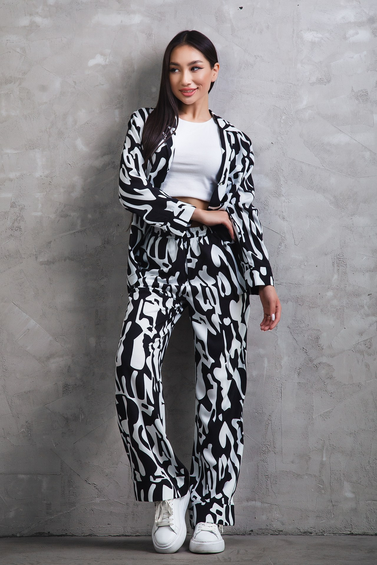 Реклама женской одежды. Натан Супервайзер по Продакшену