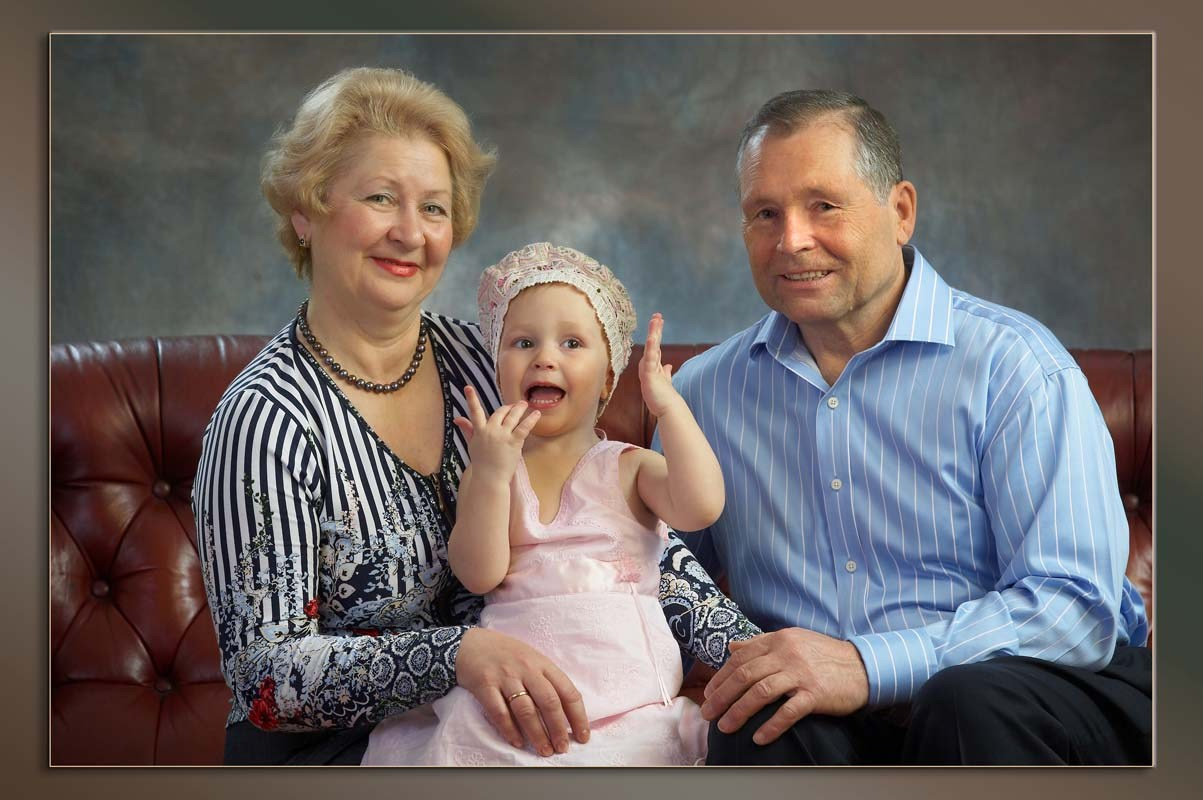 Семейные фотосъемки на выезде и в студии. Skazka.wfolio.pro