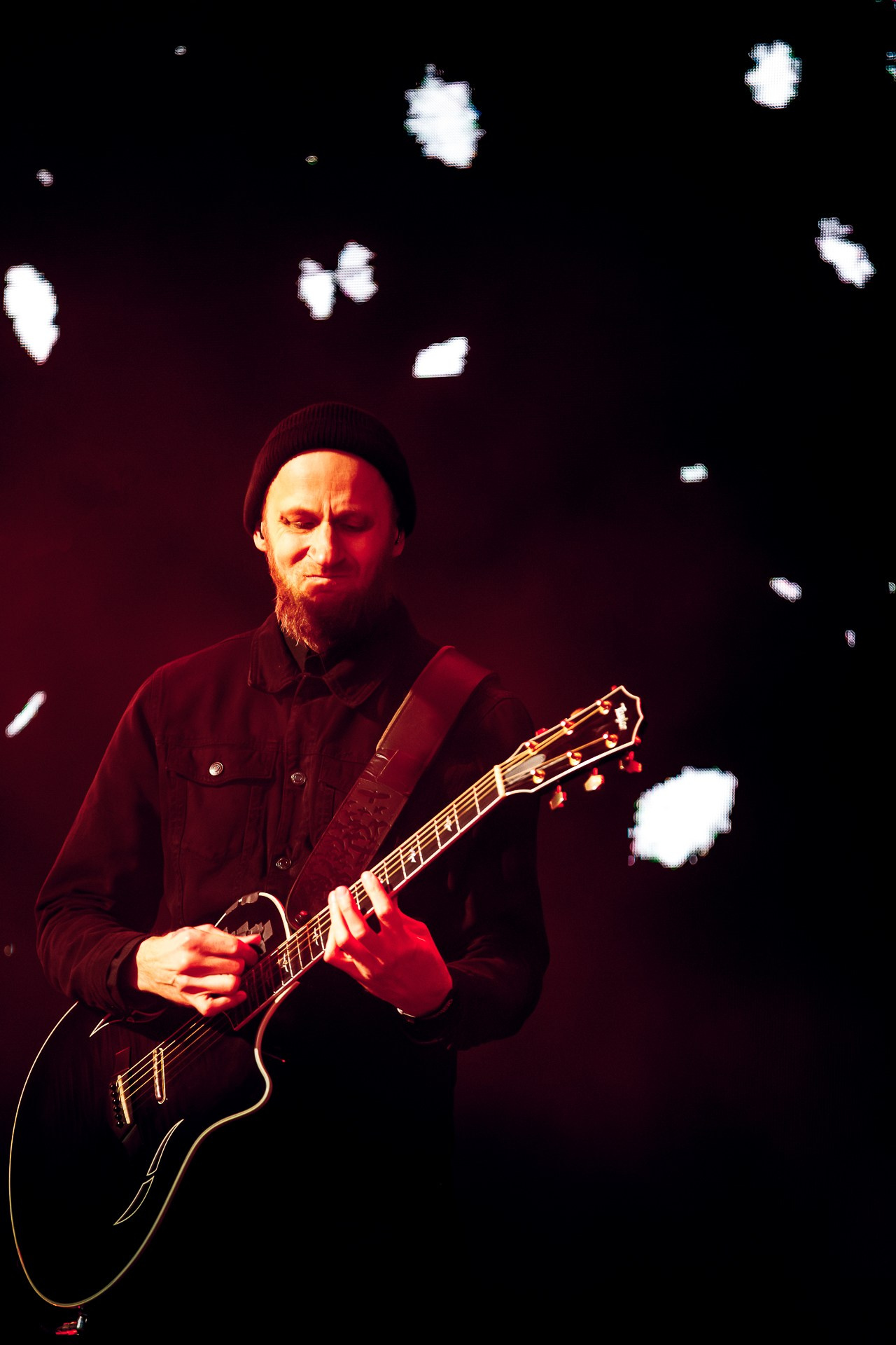 Дмитрий Кежватов, гитара. Группа КИНО, 21.06.25, фестиваль STEREOLETO, сад «Эрмитаж». Концерт в день рождения Виктора Цоя.