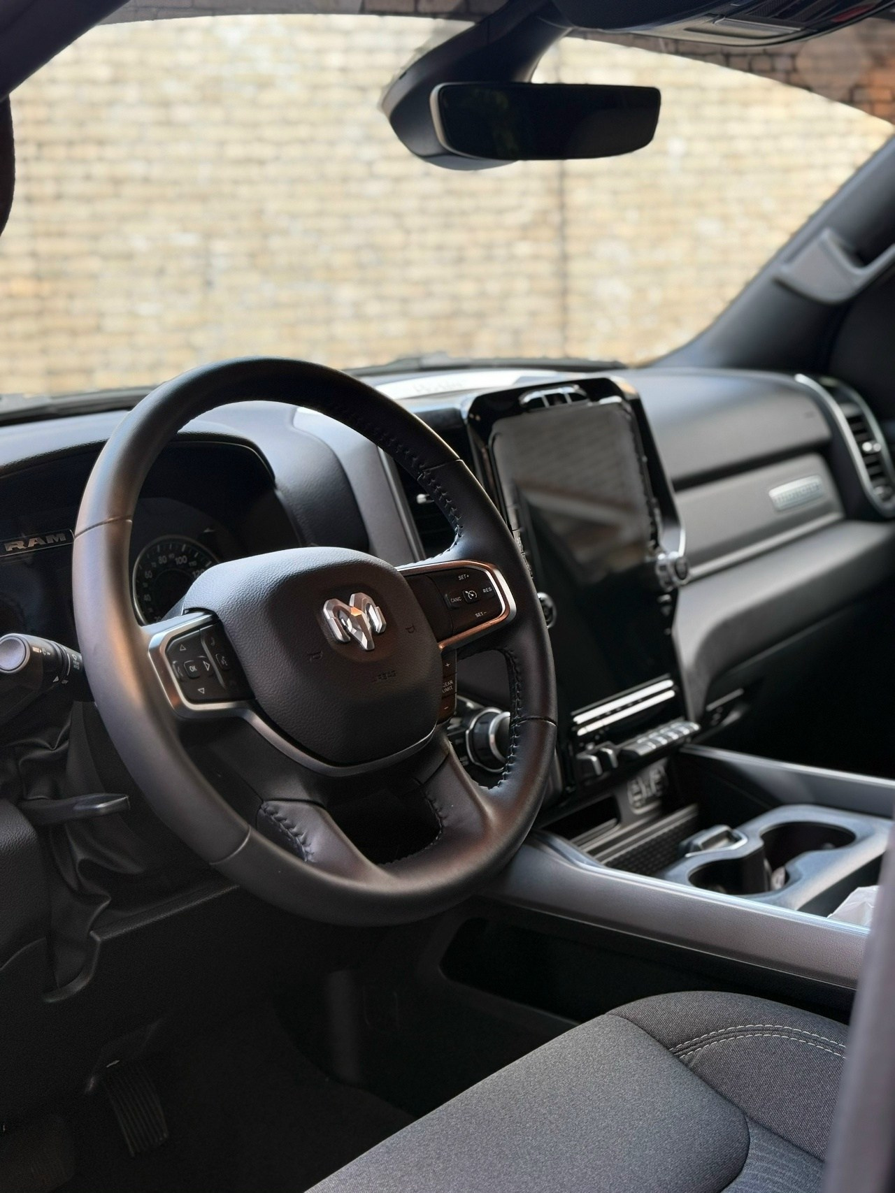 RAM 1500. Светопись: православная фотография и детейлинг | Тихвин