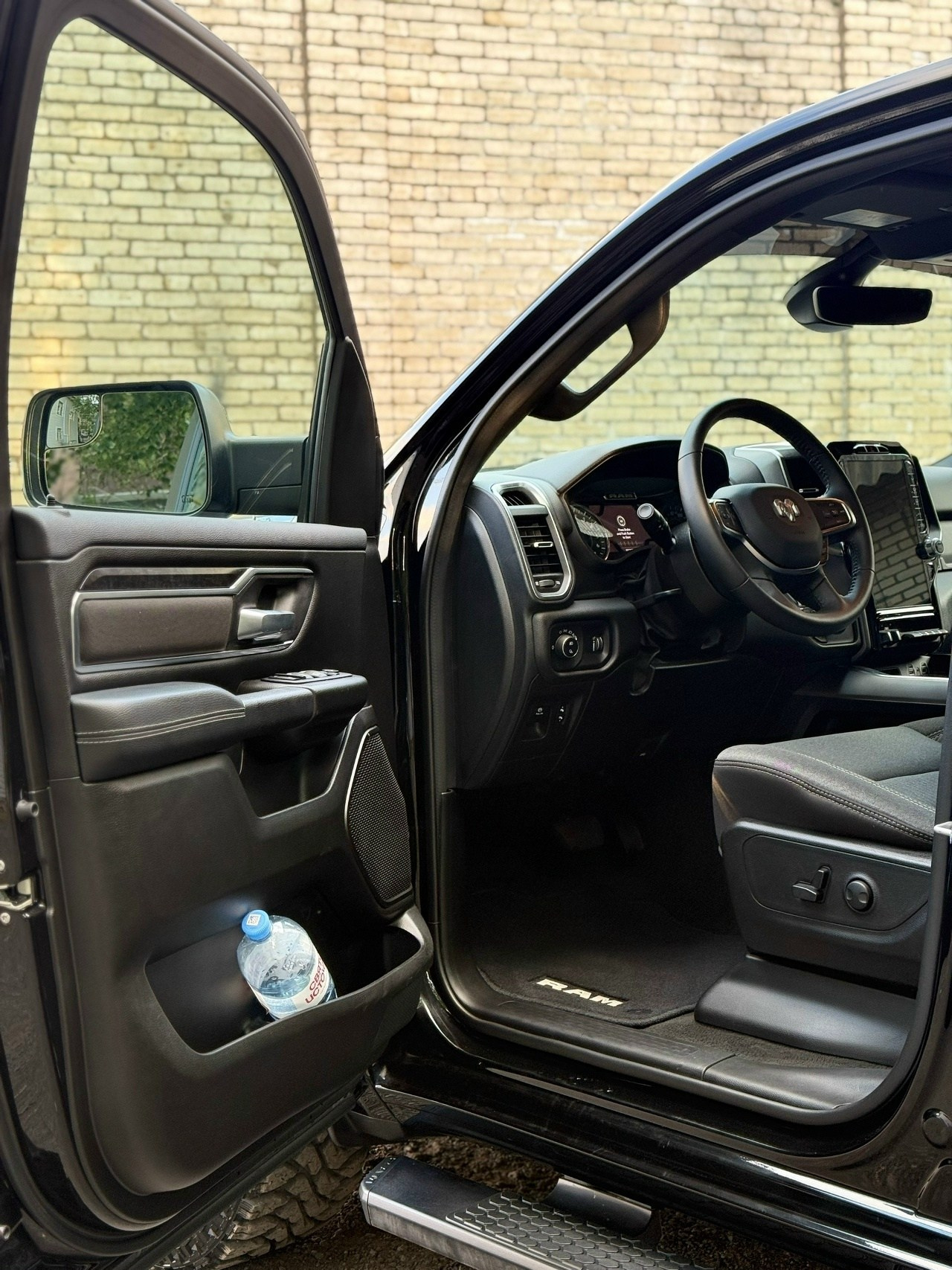 RAM 1500. Светопись: православная фотография и детейлинг | Тихвин