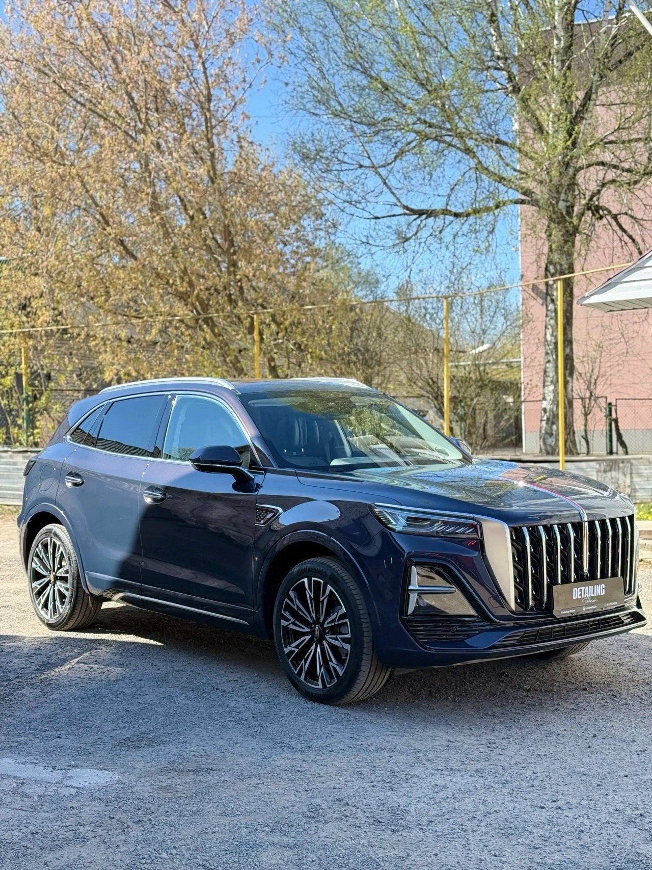 Hongqi HS5. Светопись: православная фотография и детейлинг | Тихвин