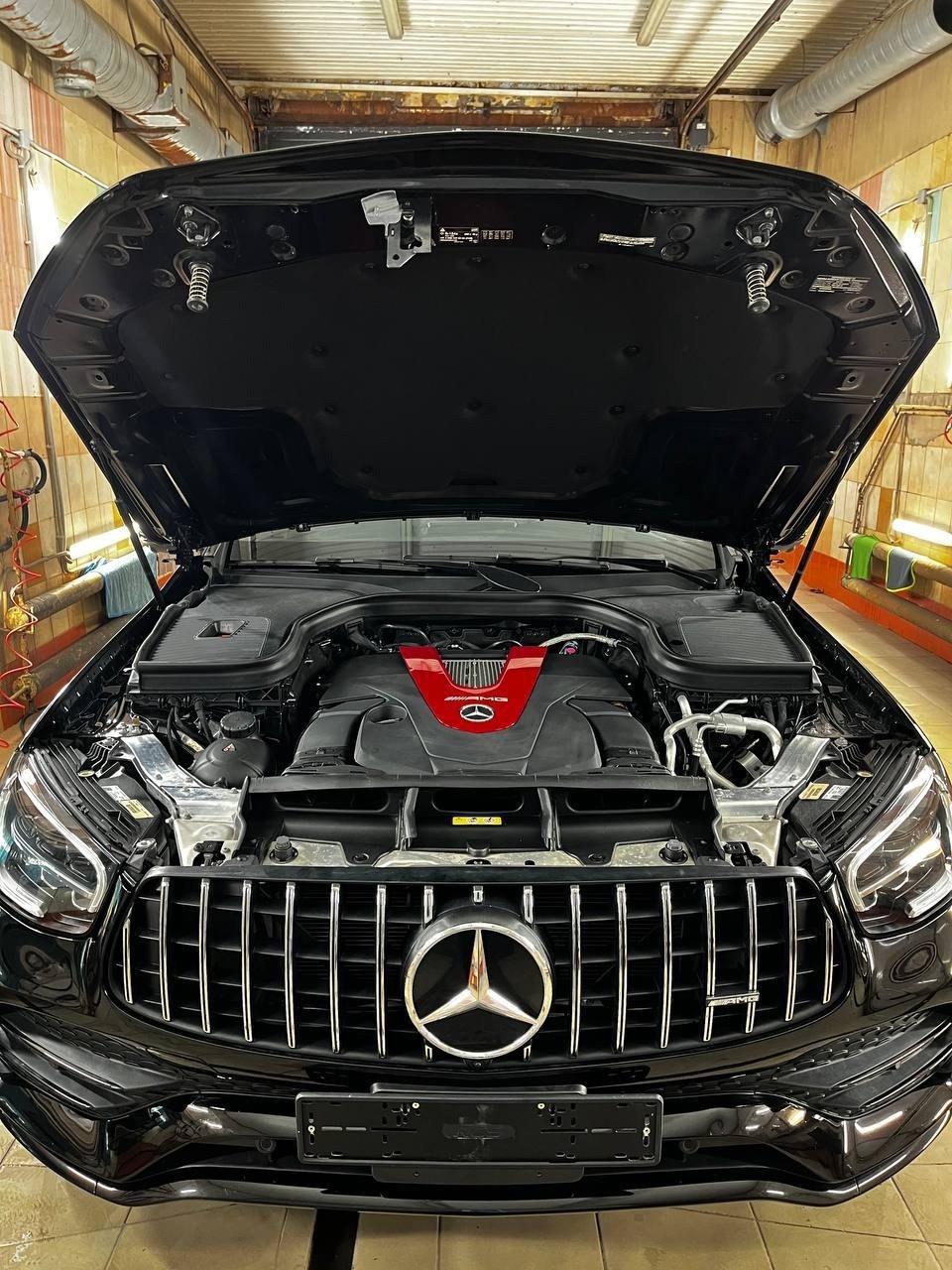 Mercedes-Benz GLC 43 AMG. Светопись: православная фотография и детейлинг | Тихвин