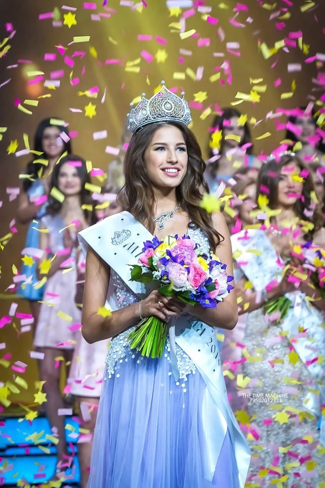 Мисс разных лет. Фотограф для маркетплейсов Михаил Бове