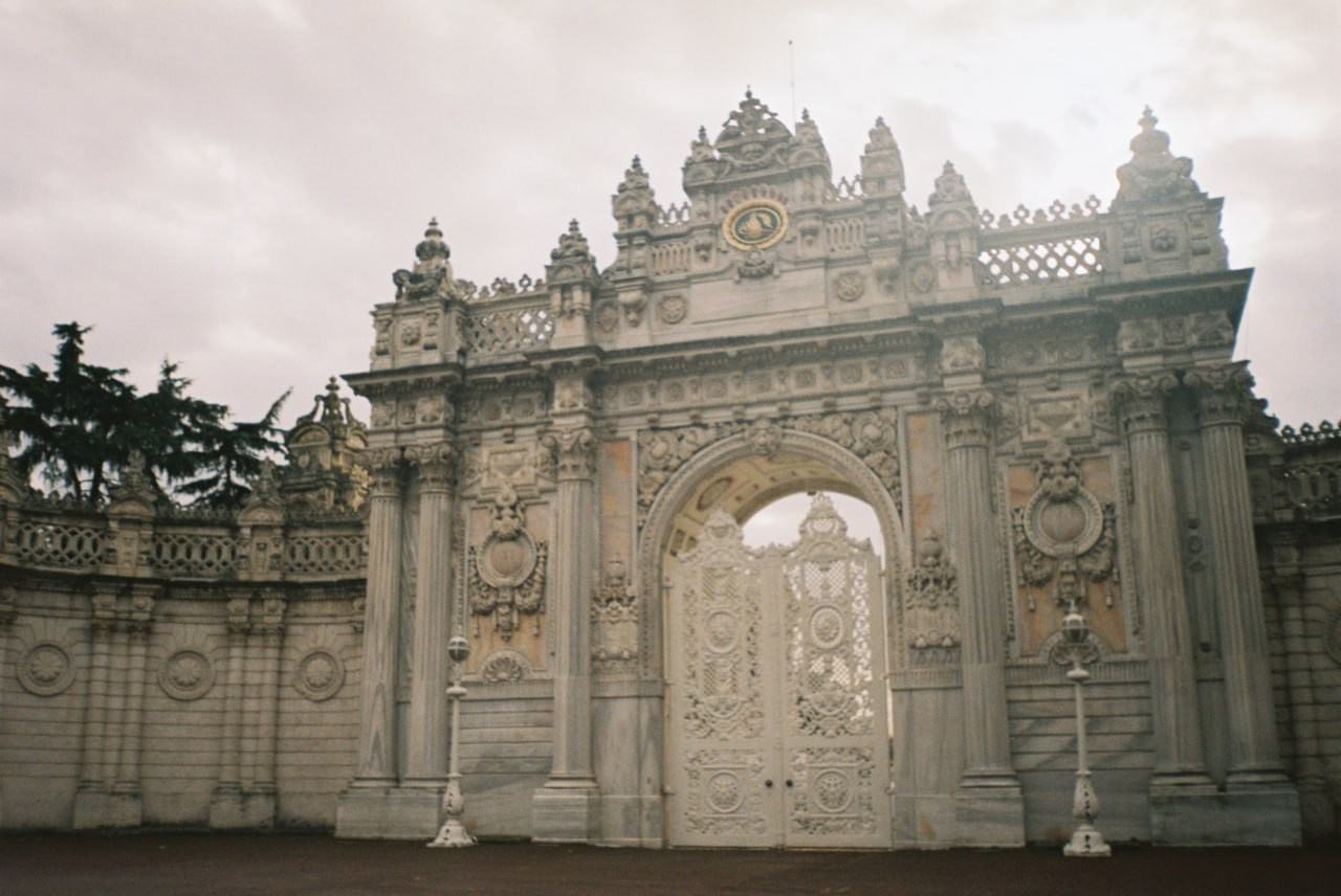 Плёночные воспоминания. Портретный и коллажный фотограф из Москвы