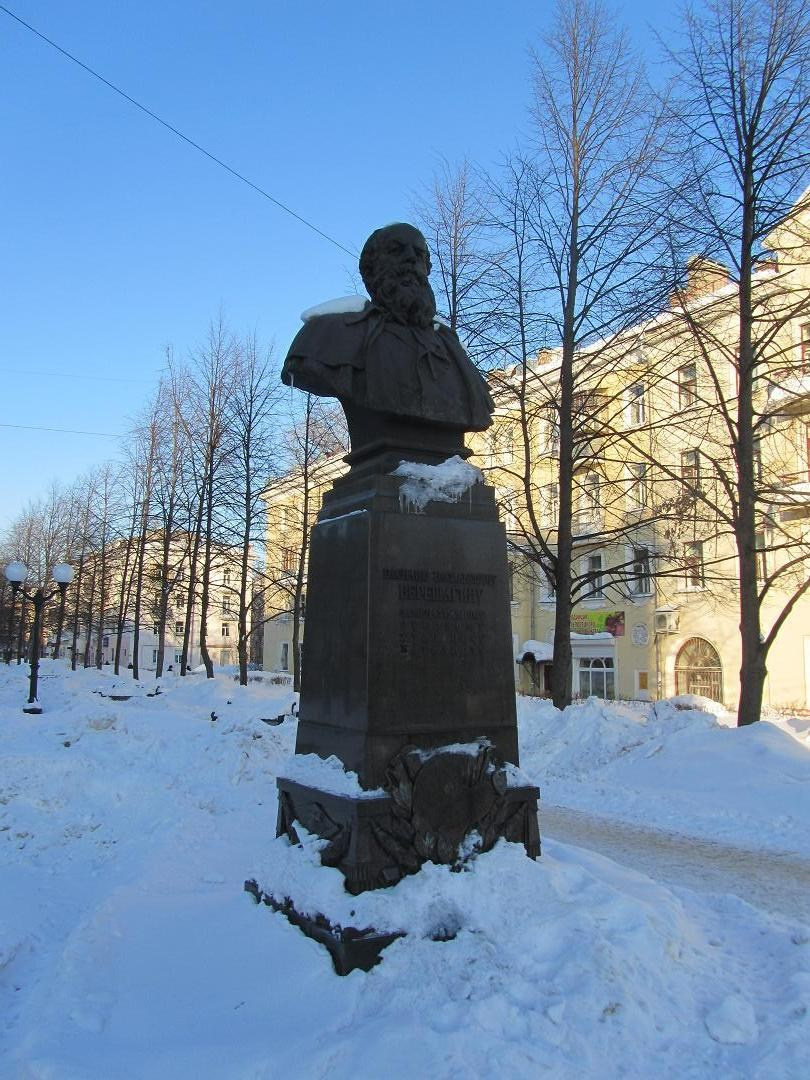 Бюст художника-баталиста Василия Верещагина