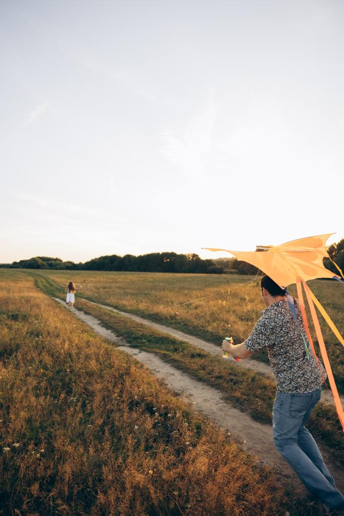 Воздушный змей, закат, любимые рядом. Свадебный и семейный фотограф Оля Сугробчик. Арзамас, Нижний Новгород и область