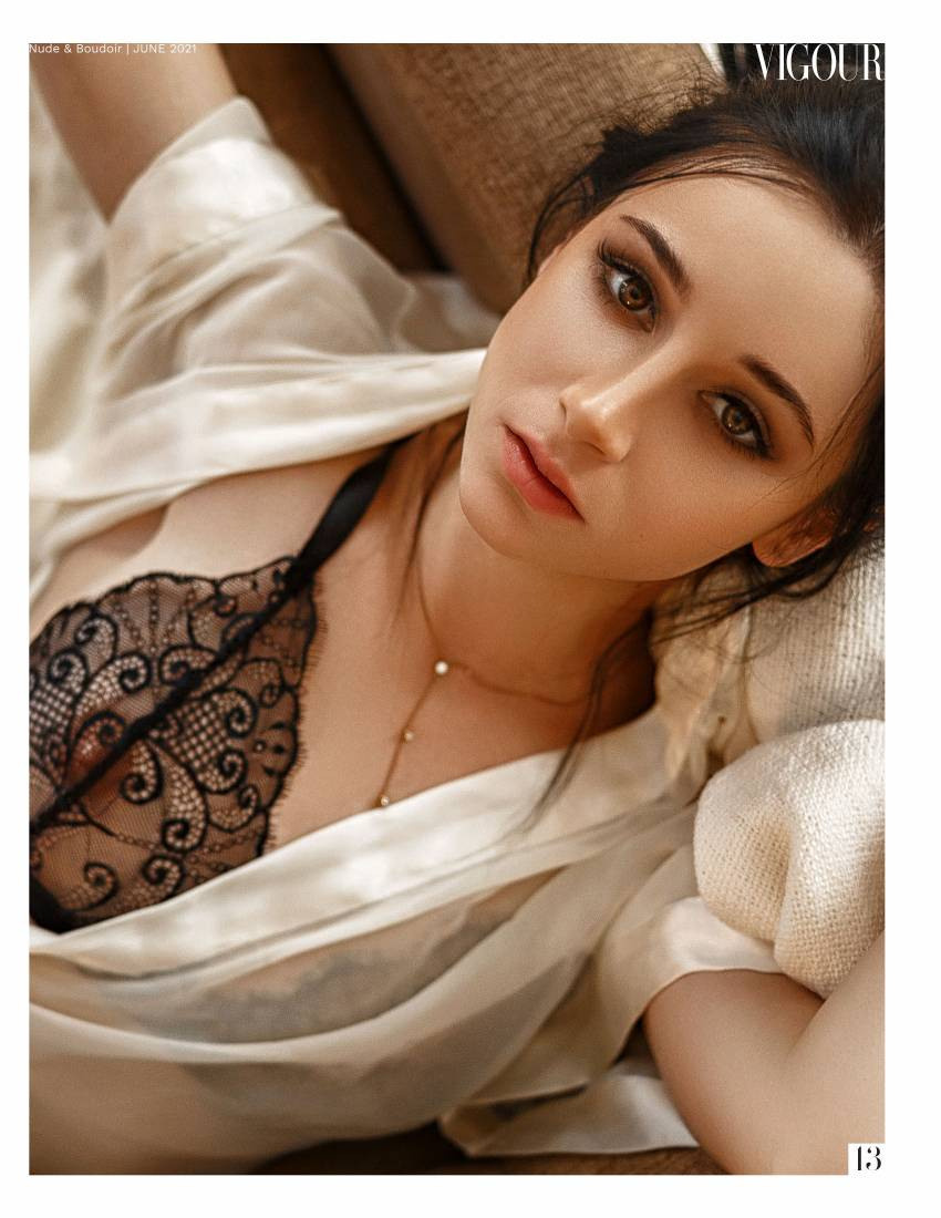 Viqour. Portrait and Fashion photographer in St. Petersburg. Ivan Kovalev