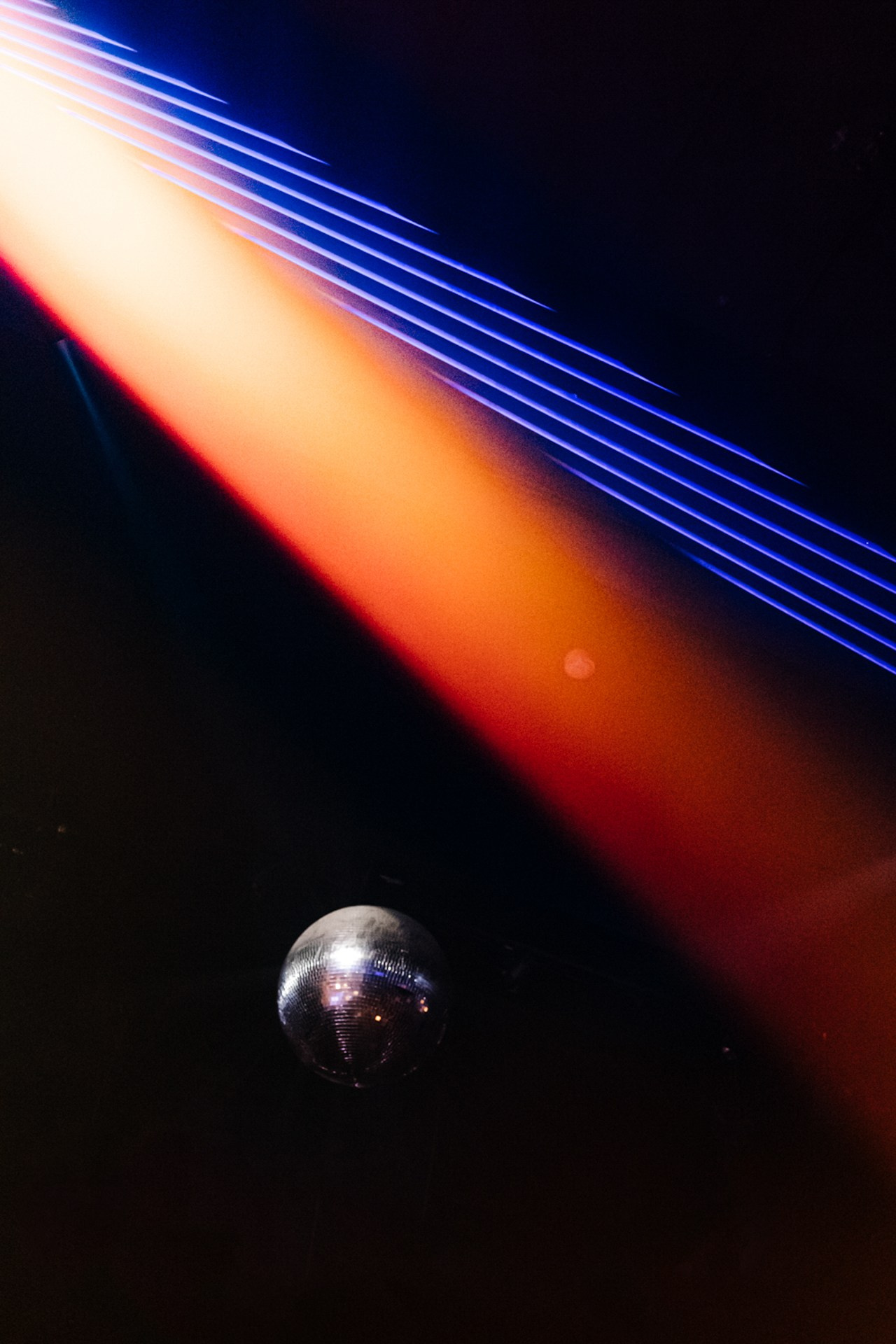 Long Arm. VICTORIA SHU