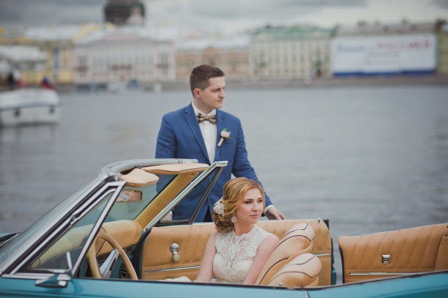 Свадебная прогулка по Санкт-Петербургу. Фотограф крещение венчание в Петербурге! Помогает подобрать храм и посоветовал душевного батюшку в СПб