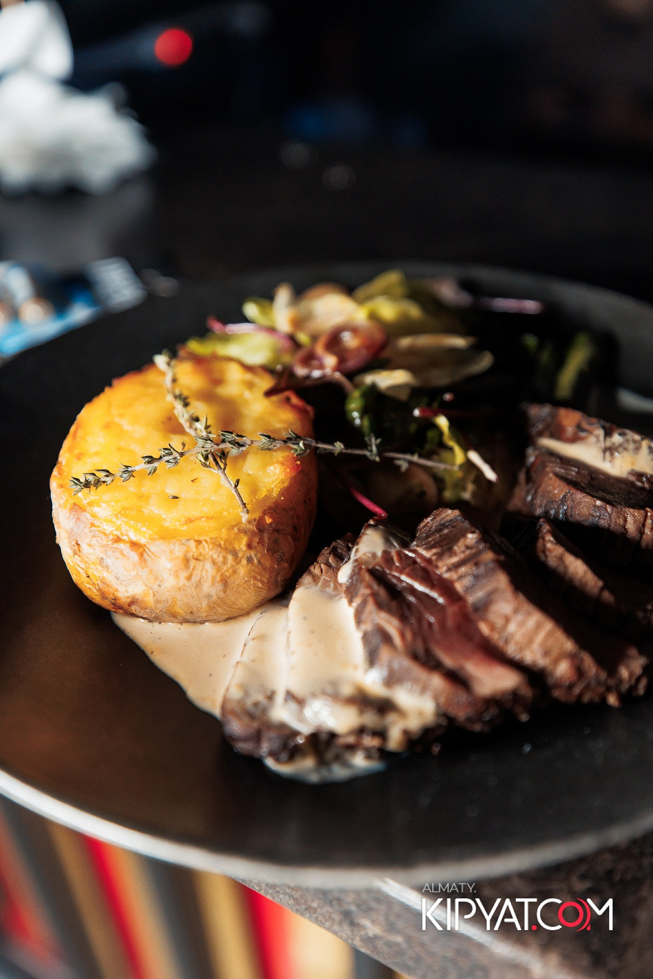 Friends bar & terrace. КИПЯТКОМ АЛМАТЫ!