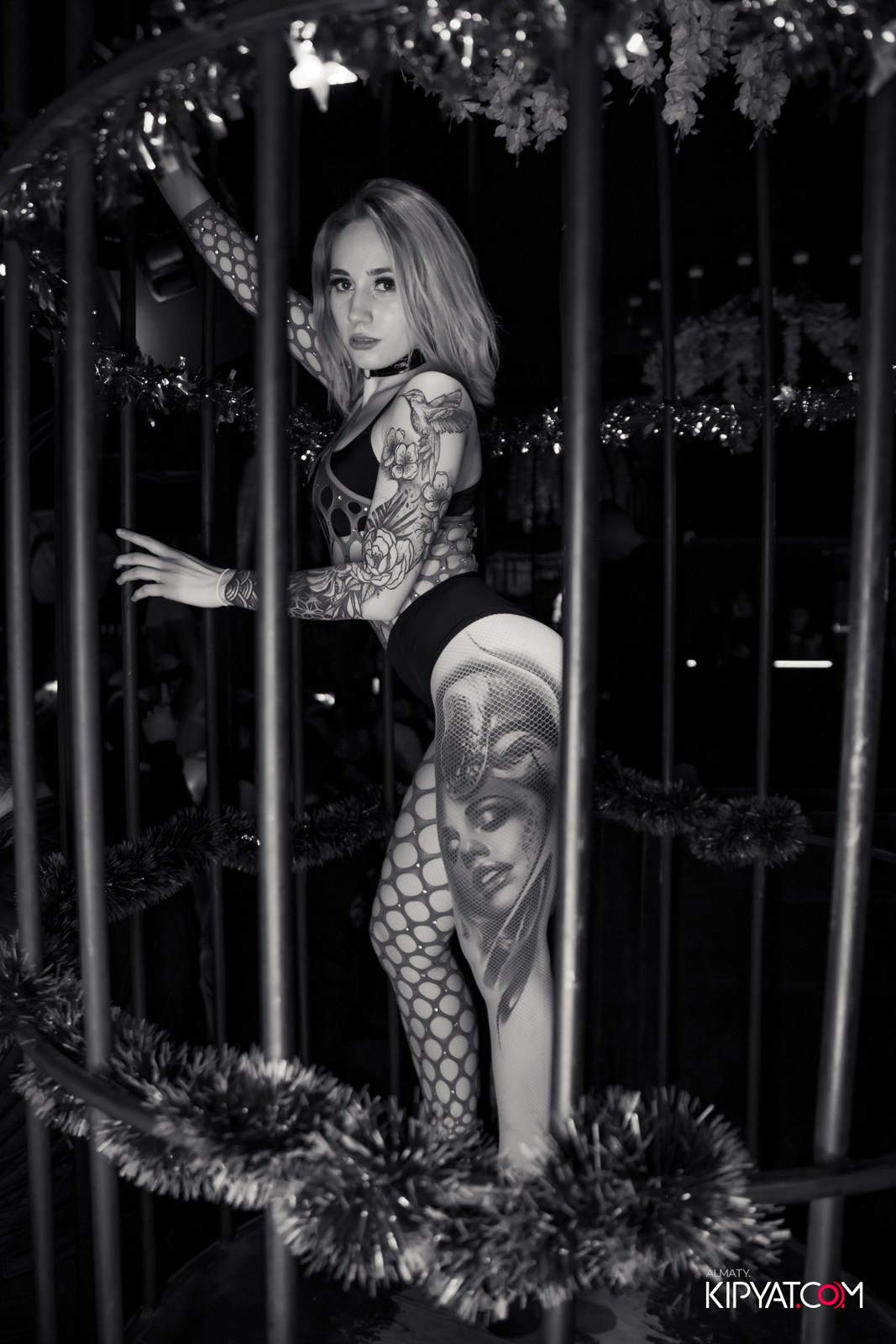 UYAT EMES BAR. КИПЯТКОМ АЛМАТЫ!