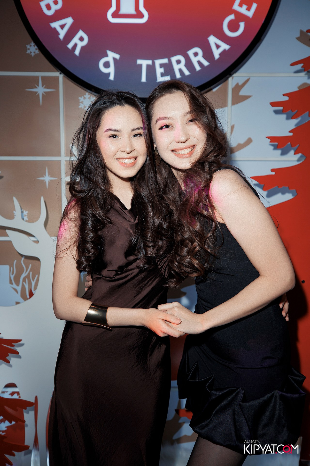 FRIENDS BAR & TERRACE. КИПЯТКОМ АЛМАТЫ! Фотосъемка мероприятий в Алматы