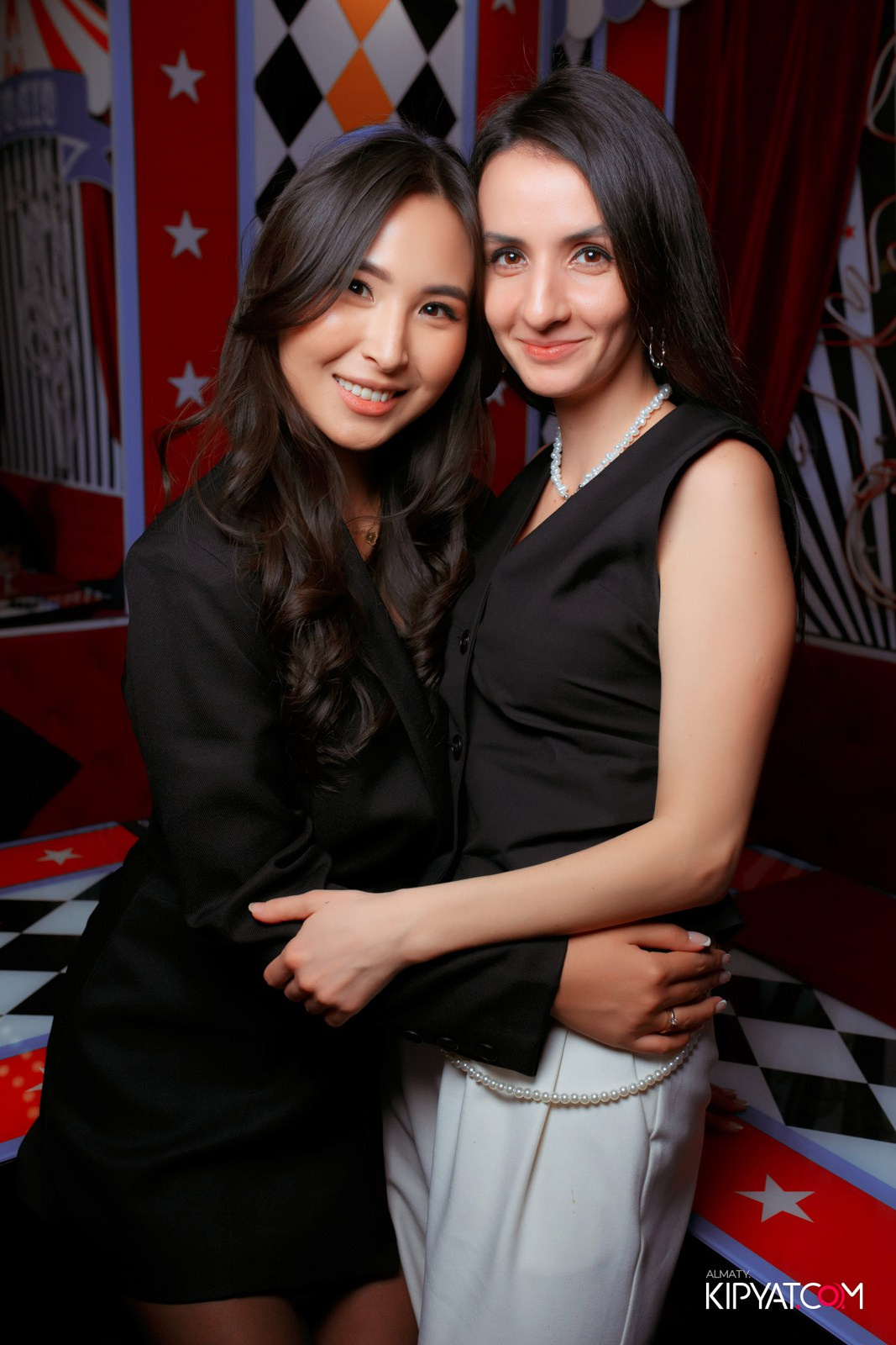 ЗАЯ, НА БИС. КИПЯТКОМ АЛМАТЫ!