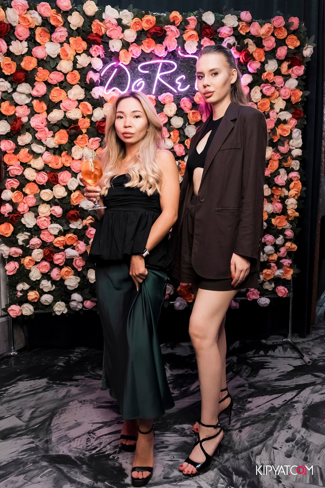 КАРАОКЕ DO RE MI. КИПЯТКОМ АЛМАТЫ!