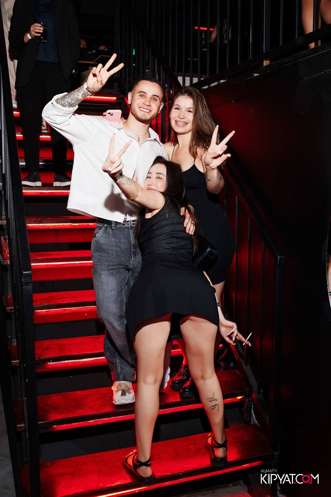 ОТКРЫТИЕ НОЧНОГО КЛУБА ICON. КИПЯТКОМ АЛМАТЫ!