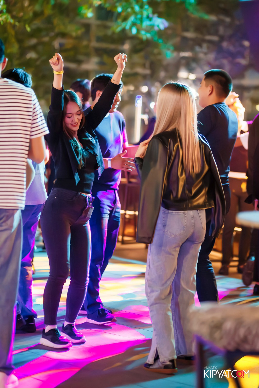 EVENT BAR. КИПЯТКОМ АЛМАТЫ!