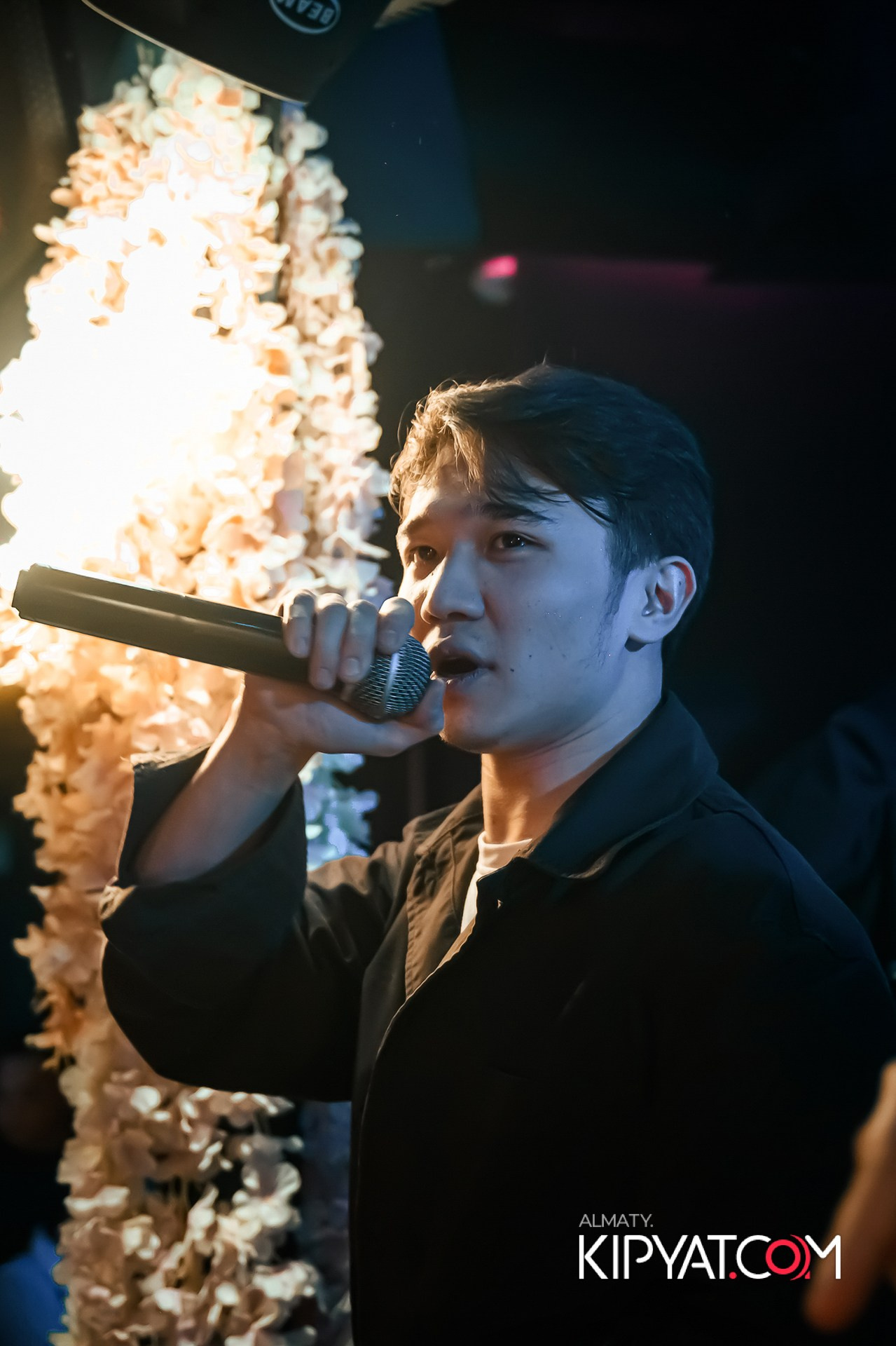 UYAT EMES BAR. КИПЯТКОМ АЛМАТЫ!