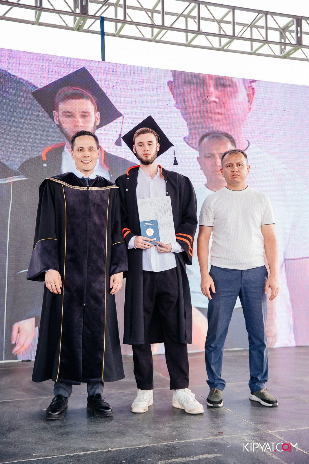 ВРУЧЕНИЕ ДИПЛОМОВ — НАРХОЗ КОЛЛЕДЖ. Part 3. КИПЯТКОМ АЛМАТЫ!